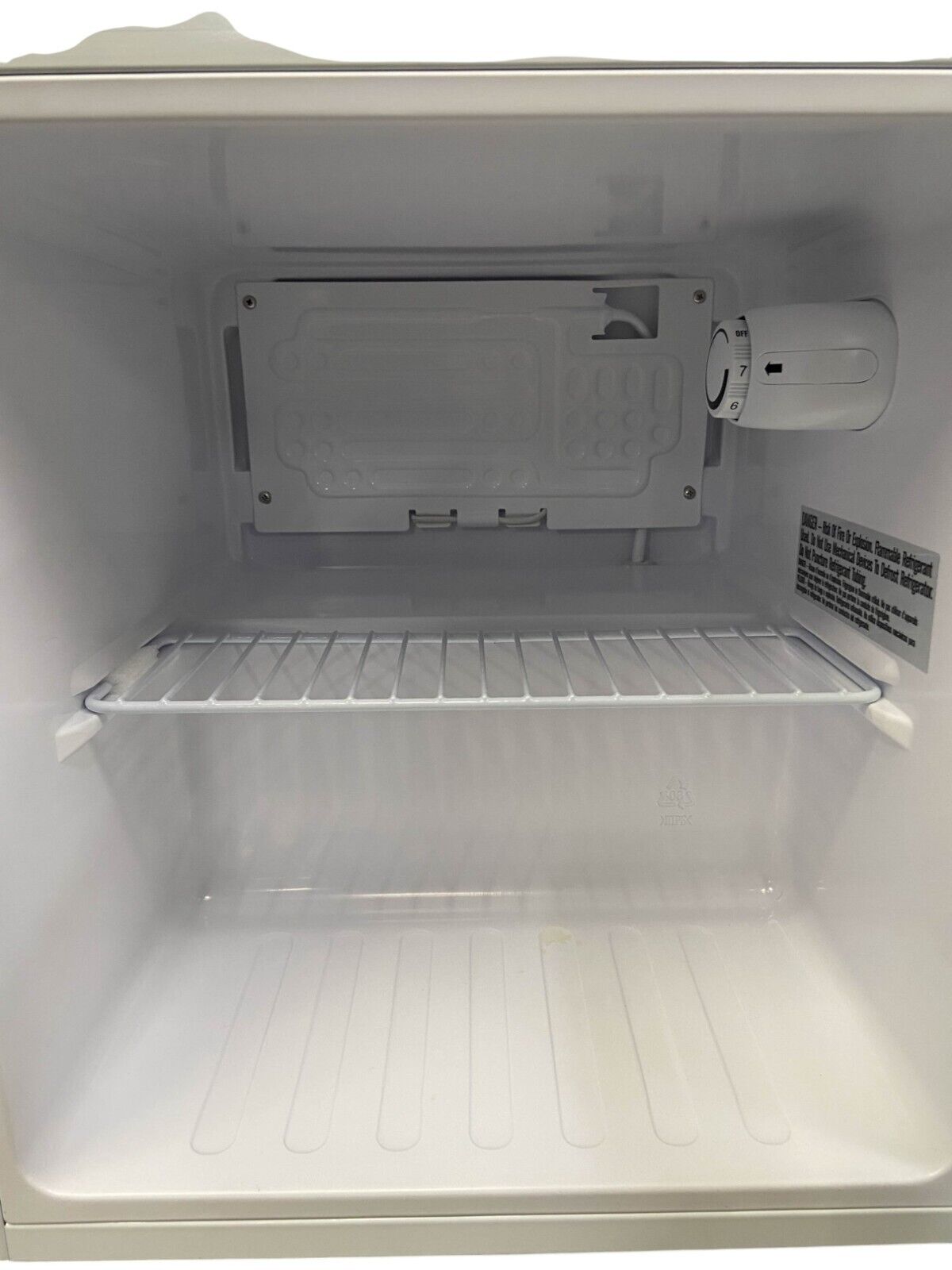 Magic Chef Mini Fridge 1.7 Cu. Ft. Freezerless White HMAR170WE