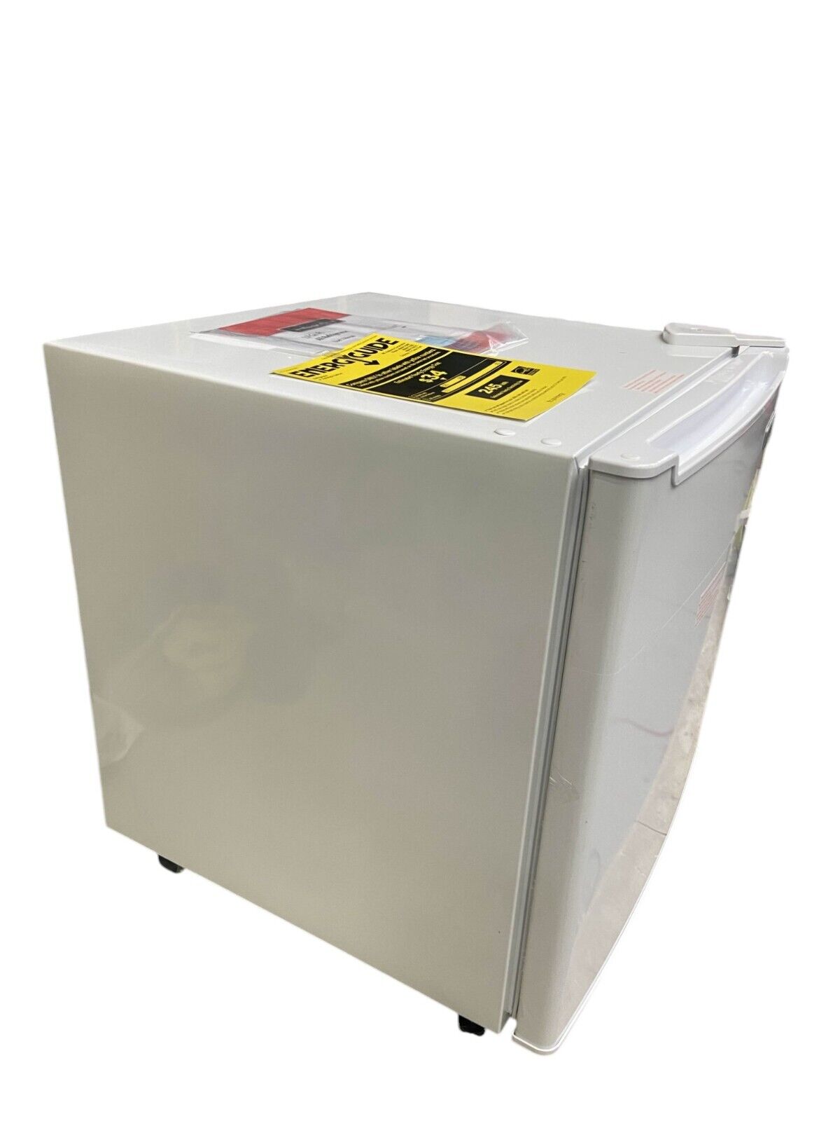 Magic Chef Mini Fridge 1.7 Cu. Ft. Freezerless White HMAR170WE