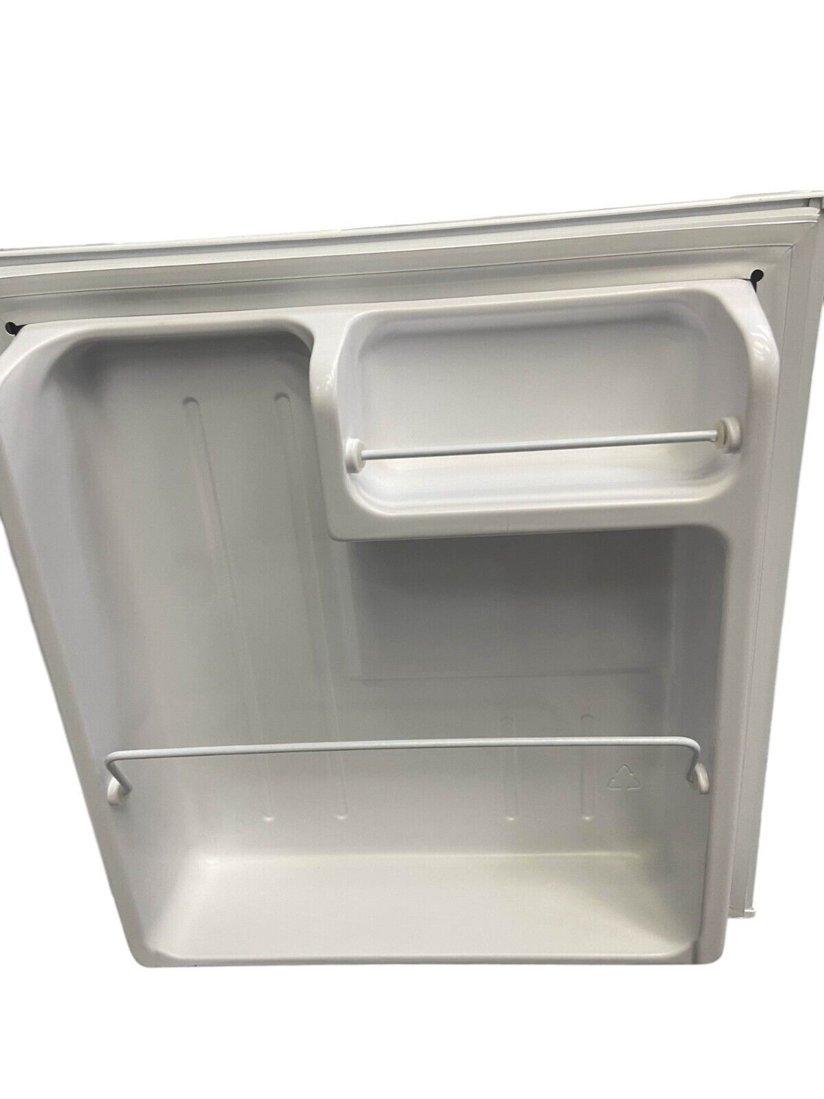 Magic Chef Mini Fridge 1.7 Cu. Ft. Freezerless White HMAR170WE